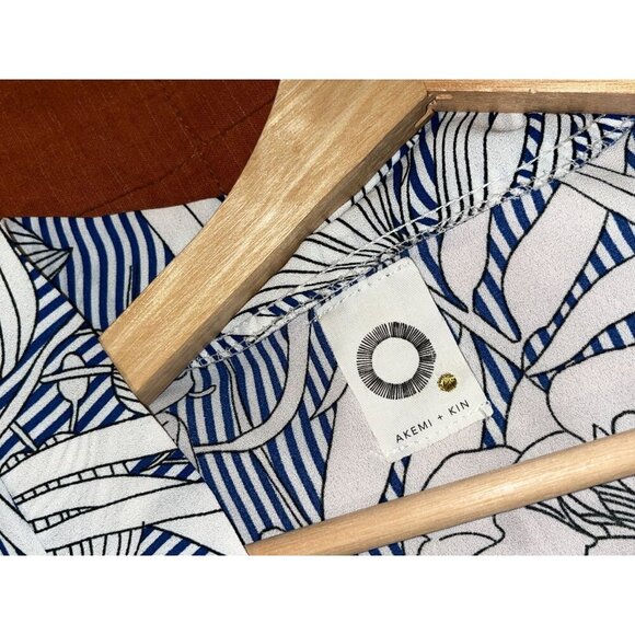 Akemi + Kin ANTHROPOLOGIE Floral & Striped Long Sleeve Wrap Women's Top Size M - Picture 5 of 7